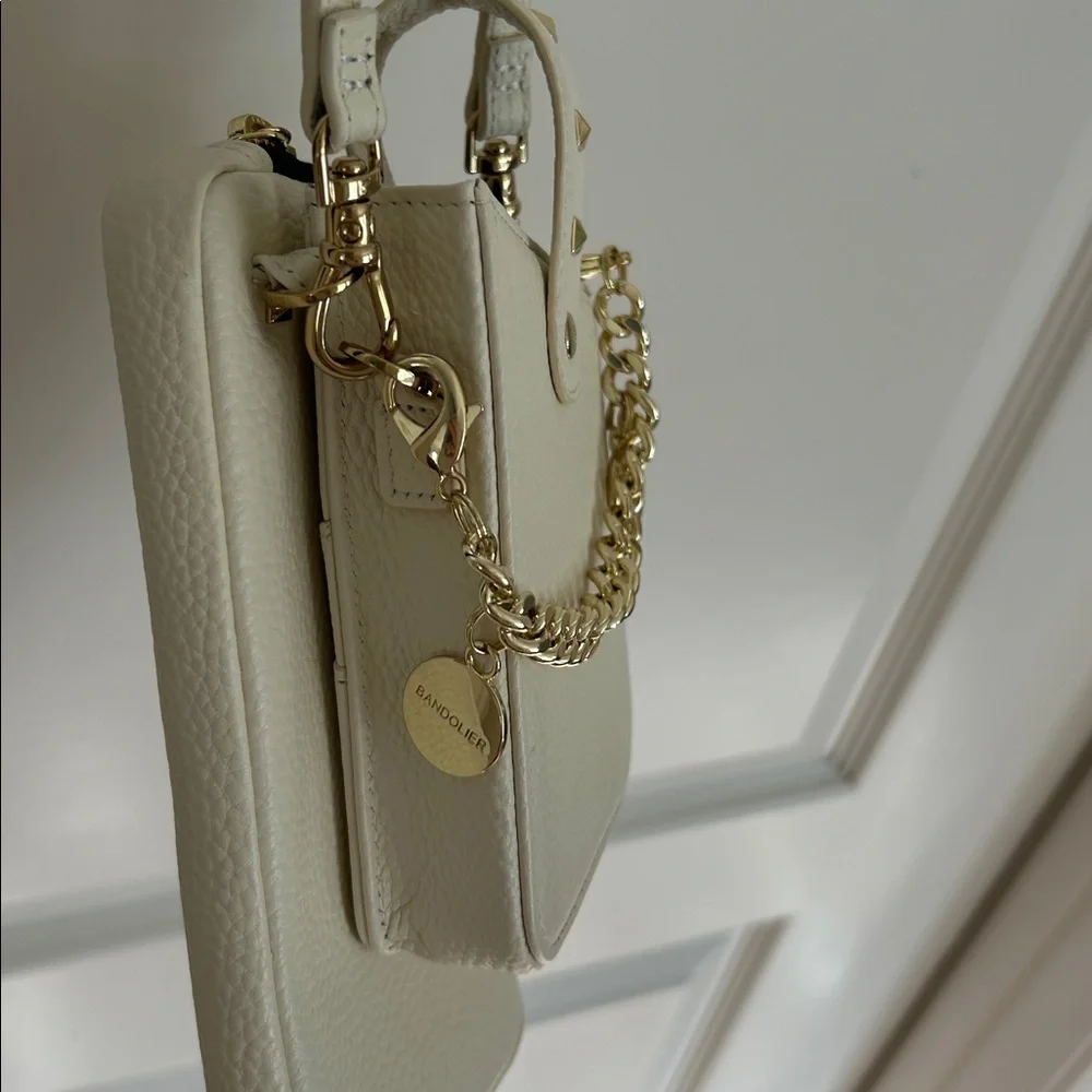 Bandolier Cream Crossbody Phone Bag with Gold Hardware never used - Picture 4 of 6